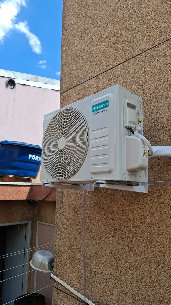 Instalação de unidade externa Hisense